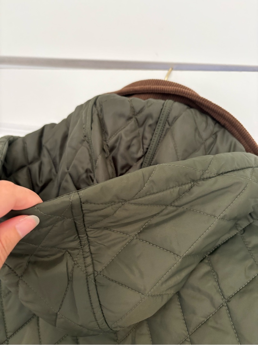 Hunter Women’s Quilted Long Coat Olive Green Corduroy Collar NWT XS - Picture 6 of 8